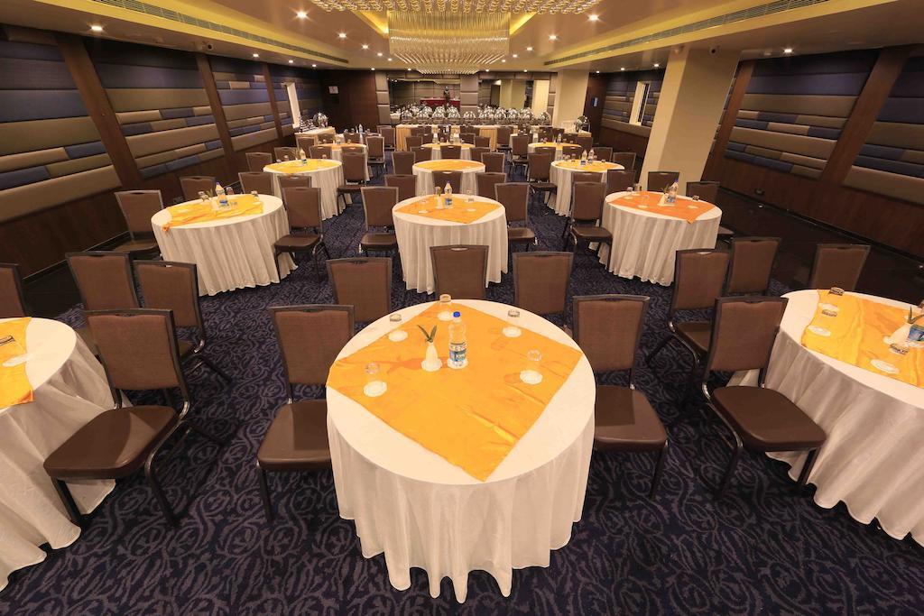 Hotel Regalia Тирупати Экстерьер фото